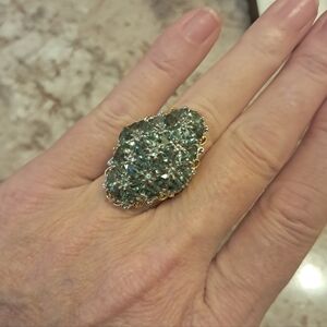 Natural Green Apatite (7.40 cttw) Flower Cluster Ring